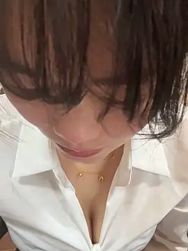 Molly-xiao online show from 02-04-26, 01:22