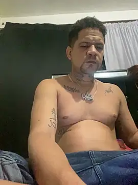 Snapshot of Dominicanobb chatting on 03-01-26, 05:07 Dominicanobb online show from 03-01-26, 05:07