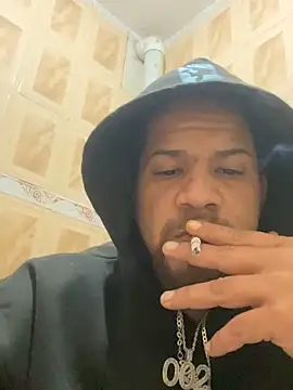 Snapshot of Dominicanobb chatting on 02-04-26, 05:02 Dominicanobb online show from 02-04-26, 05:02