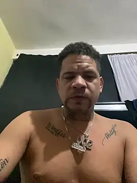 Snapshot of Dominicanobb chatting on 02-28-26, 06:24 Dominicanobb online show from 02-28-26, 06:24