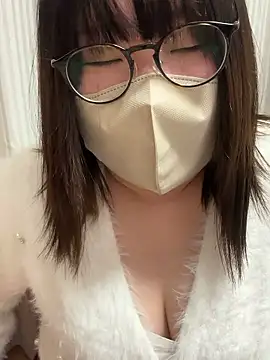 Snapshot of Mikami_00122 chatting on 01-17-26, 02:09 Mikami 00122 online show from 01-17-26, 02:09