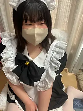 Snapshot of Mikami_00122 chatting on 02-14-26, 05:07 Mikami 00122 online show from 02-14-26, 05:07