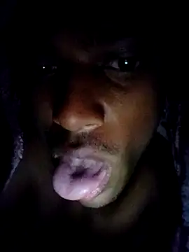 Snapshot of theboyas chatting on 01-09-26, 01:23 theboyas online show from 01-09-26, 01:23