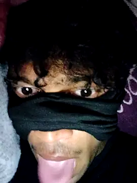 Snapshot of theboyas chatting on 01-11-26, 04:36 theboyas online show from 01-11-26, 04:36