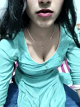 Yours-Zeenat online show from 02-16-26, 08:35