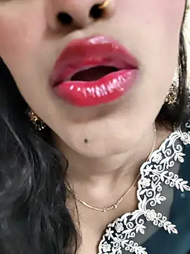 Yours-Zeenat online show from 04-14-26, 06:57