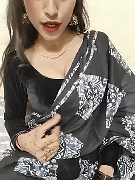 Snapshot of Yours-Zeenat chatting on 06-02-26, 07:19 Yours-Zeenat online show from 06-02-26, 07:19