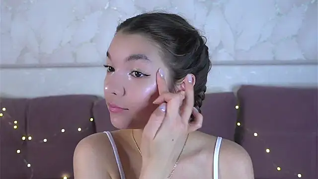 CorinnaSuttie online show from 01-09-26, 01:23