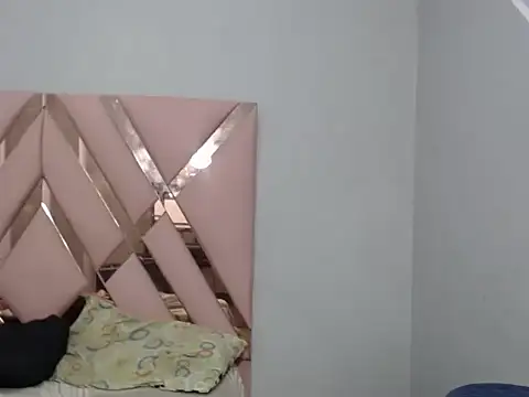 latina ts july online show from 02-21-26, 07:54