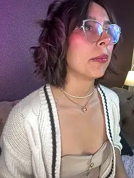 Snapshot of luna_gv chatting on 02-21-26, 11:12 luna gv online show from 02-21-26, 11:12