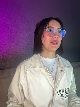 Snapshot of luna_gv chatting on 01-17-26, 10:08 luna gv online show from 01-17-26, 10:08