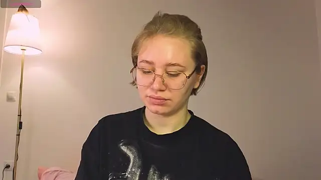 Snapshot of starsonthesky chatting on 01-13-26, 05:44 starsonthesky online show from 01-13-26, 05:44