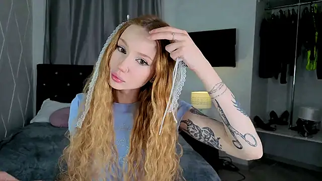 Zoe  Page online show from 01-16-26, 02:10