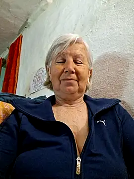 Snapshot of KlaudiaDarling chatting on 05-18-26, 05:23 KlaudiaDarling online show from 05-18-26, 05:23
