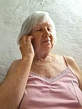 Snapshot of KlaudiaDarling chatting on 07-24-26, 07:32 KlaudiaDarling online show from 07-24-26, 07:32