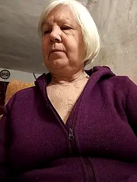 KlaudiaDarling online show from 02-08-26, 01:03