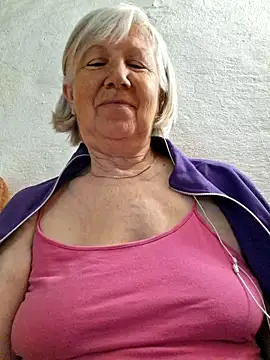 Snapshot of KlaudiaDarling chatting on 06-03-26, 02:33 KlaudiaDarling online show from 06-03-26, 02:33