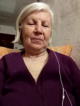 KlaudiaDarling online show from 03-09-26, 04:10