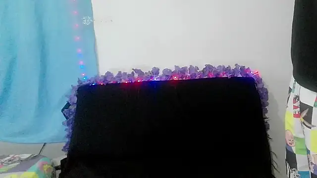 nico22love online show from 02-06-26, 12:12