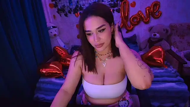 Snapshot of AlisiaRose chatting on 03-12-26, 10:47 AlisiaRose online show from 03-12-26, 10:47