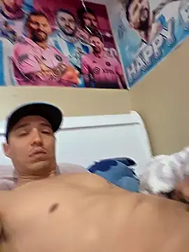 HoofedCylinder online show from 04-15-26, 03:05