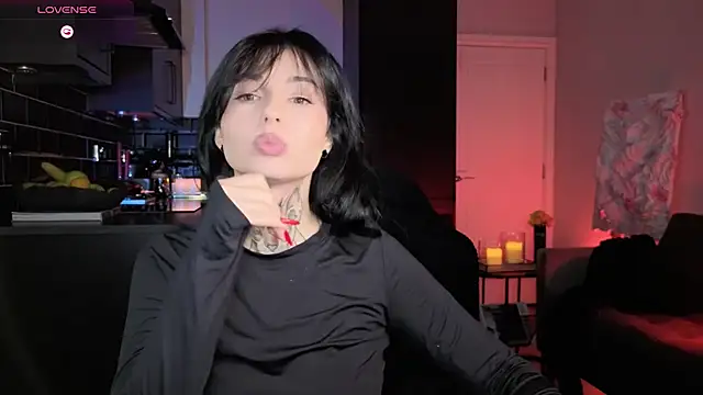 - Alice online show from 12-23-25, 02:33