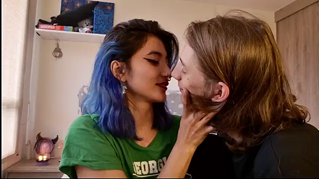 LunaisBack online show from 03-30-26, 08:54