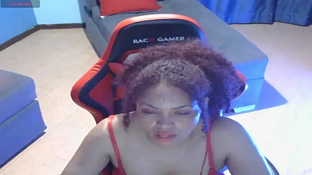 ValenttinaSex1 online show from 01-12-26, 04:52