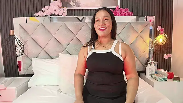 Sara Channel01 online show from 04-13-26, 11:14