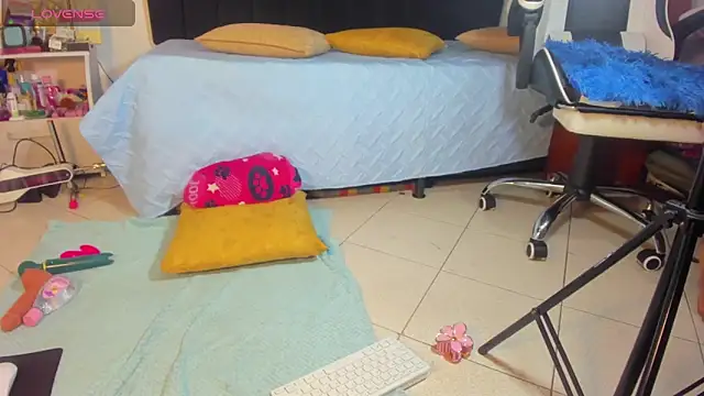 karen adamss online show from 03-10-26, 04:27