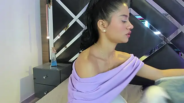 melody  sweet  online show from 02-22-26, 07:37