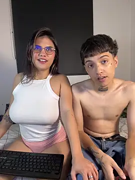 Snapshot of itselladoll chatting on 02-25-26, 09:25 itselladoll online show from 02-25-26, 09:25