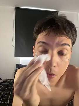 Snapshot of itselladoll chatting on 02-24-26, 08:31 itselladoll online show from 02-24-26, 08:31