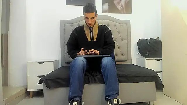 Snapshot of marc_ruffa chatting on 02-22-26, 07:15 marc ruffa online show from 02-22-26, 07:15