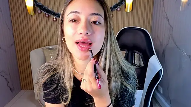 Amy Kerr Tx online show from 01-10-26, 01:06