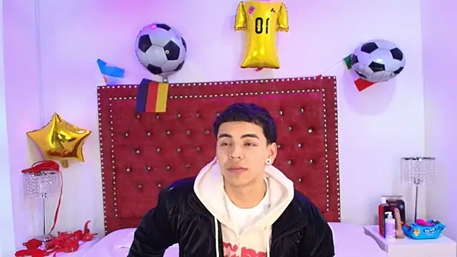 Jaden and sofia online show from 07-17-26, 03:04