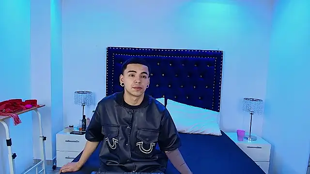 Jaden and sofia online show from 03-19-26, 03:28