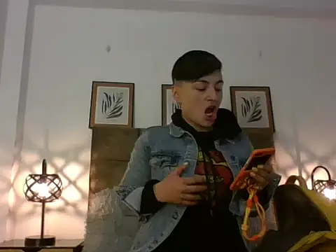 kat paradise online show from 02-22-26, 11:45