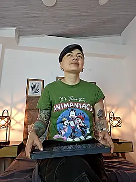 Snapshot of kat_paradise chatting on 05-09-26, 11:46 kat paradise online show from 05-09-26, 11:46