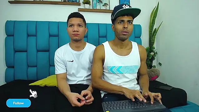 Interracial Snow Bunny online show from 04-14-26, 09:20