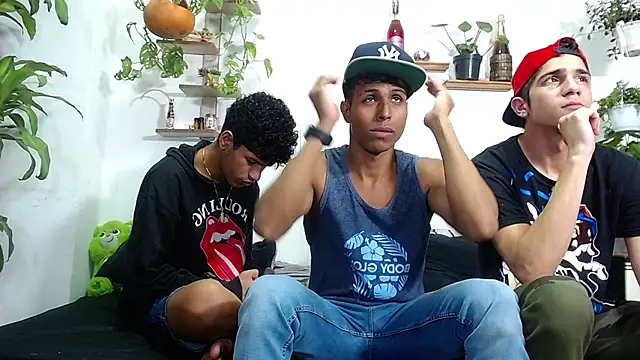 Interracial Snow Bunny online show from 03-07-26, 11:10