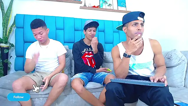 Interracial Snow Bunny online show from 03-27-26, 08:10