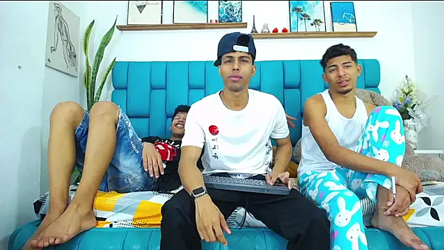 Interracial Snow Bunny online show from 03-09-26, 01:14