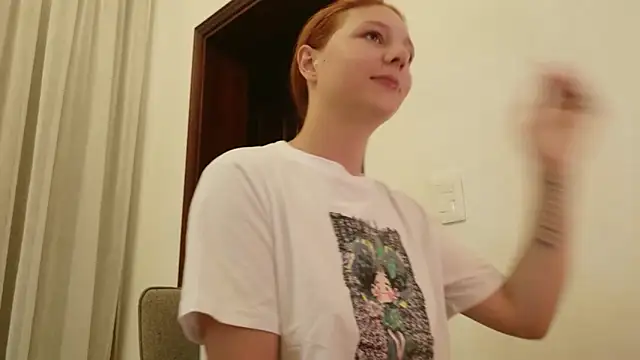 Snapshot of ViktoriaSilk chatting on 04-28-26, 04:22 ViktoriaSilk online show from 04-28-26, 04:22