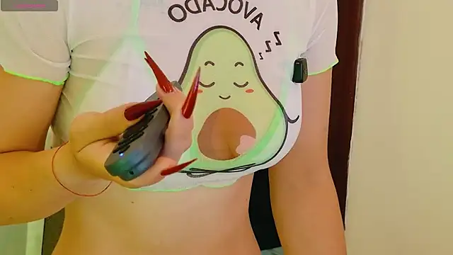 Snapshot of ViktoriaSilk chatting on 05-20-26, 04:37 ViktoriaSilk online show from 05-20-26, 04:37
