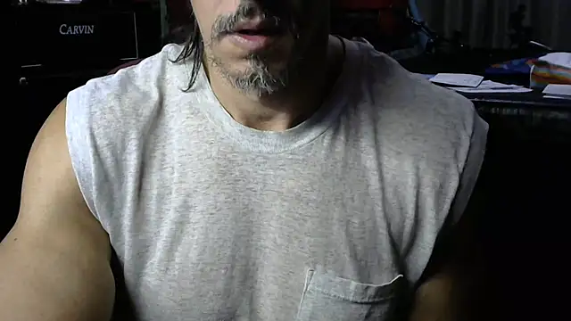 Snapshot of koolchillfun696969 chatting on 06-25-26, 03:48 koolchillfun696969 online show from 06-25-26, 03:48
