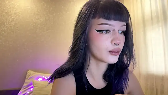 Snapshot of dieonisiaaaa chatting on 01-12-26, 07:26 dieonisiaaaa online show from 01-12-26, 07:26