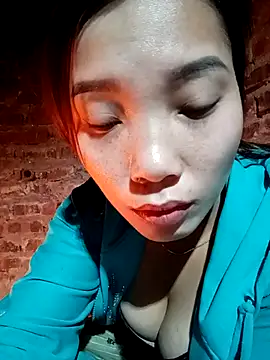 yeutinh00 online show from 01-05-26, 06:22