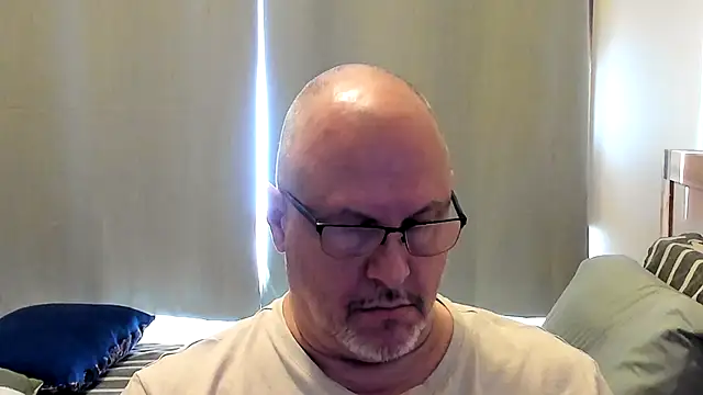 Nudist Aussie Daddy online show from 07-28-26, 12:40