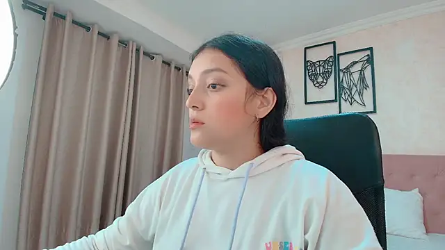 Snapshot of littlemolly_walcott chatting on 06-29-26, 10:53 littlemolly walcott online show from 06-29-26, 10:53
